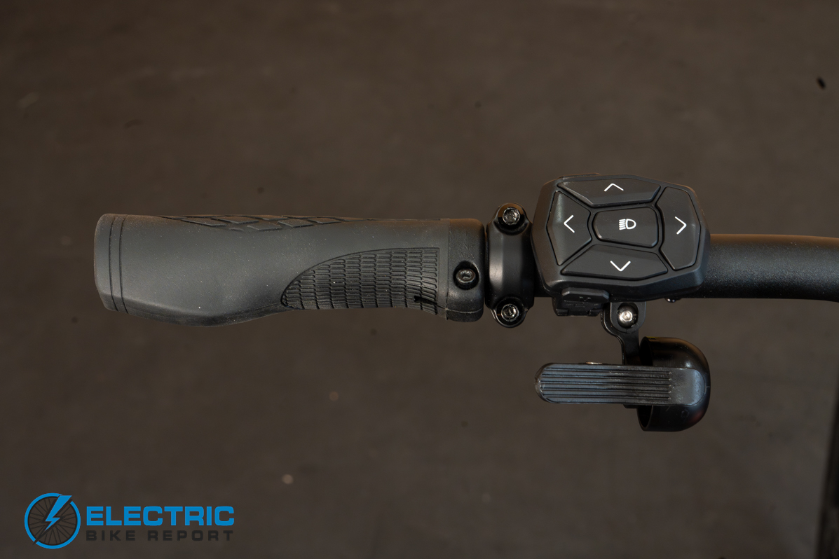 Urtopia Carbon Atom left side handlebar and rear view detail
