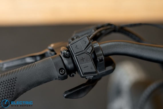 Velotric Nomad 2X control pad